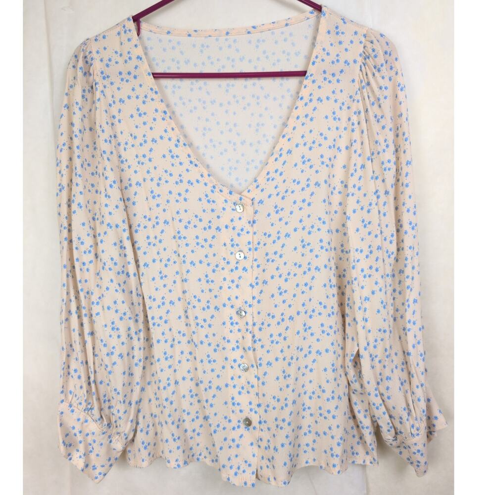 Morado blue ditzy floral button up blouse Size Large Cottage Dainty Feminine